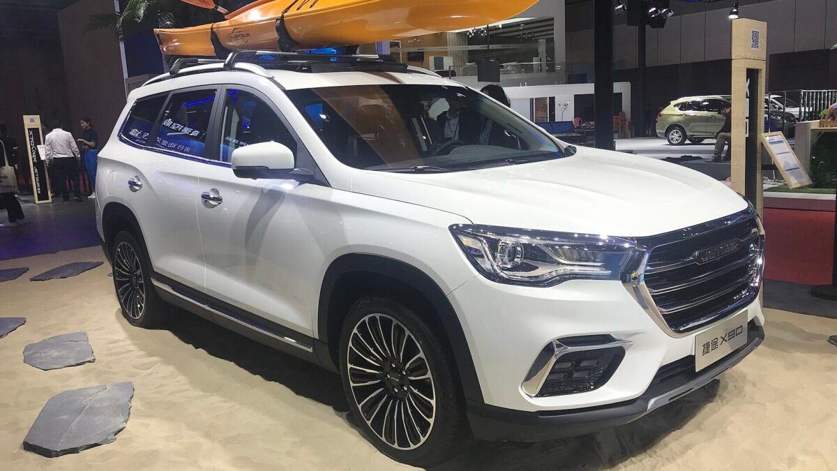 Jetour registra no Brasil a picape híbrida F700, de 904 cv e maior que a Hilux