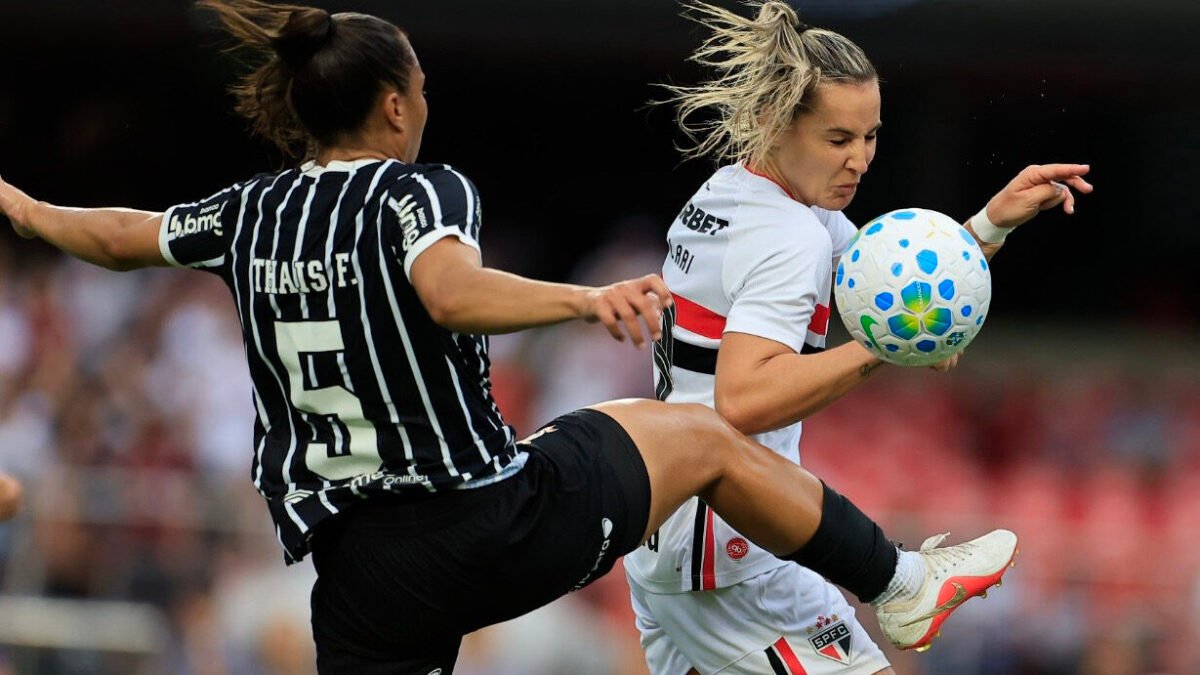 Corinthians goleia Caracas por 7 a 0 e garante vaga nas quartas da Libertadores Feminina
