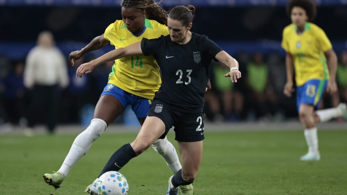 Chelsea vence a Roma por 2 a 0 na Champions feminina com gols no segundo tempo