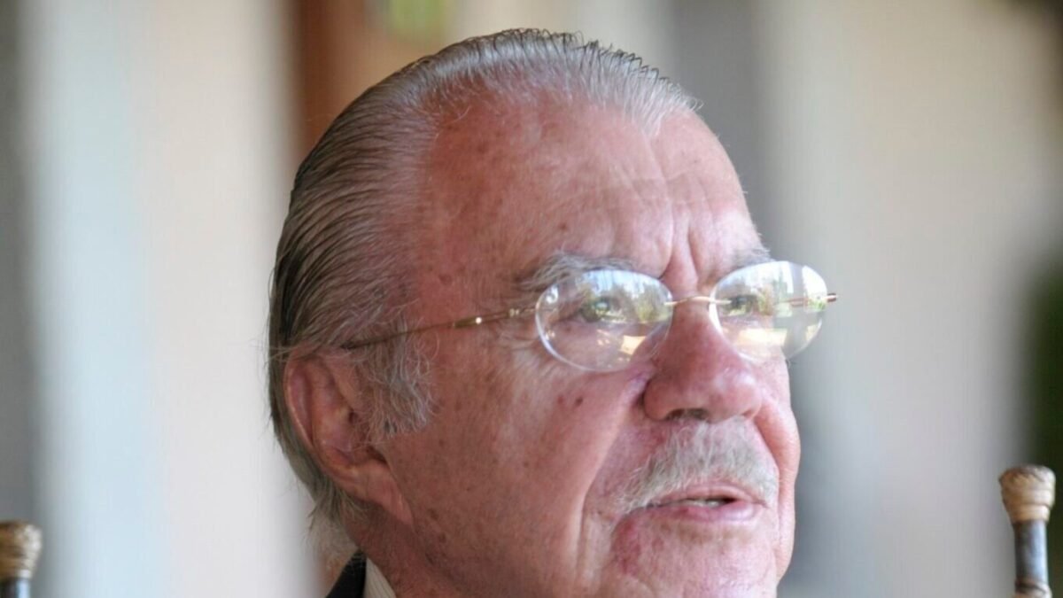 José Sarney é internado em São Luís após dor abdominal e passa por cirurgia