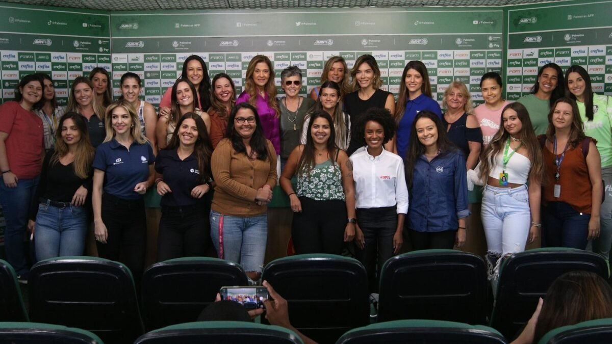 Leila Pereira chama de “ridículo” pedido do Flamengo contra o Estudiantes