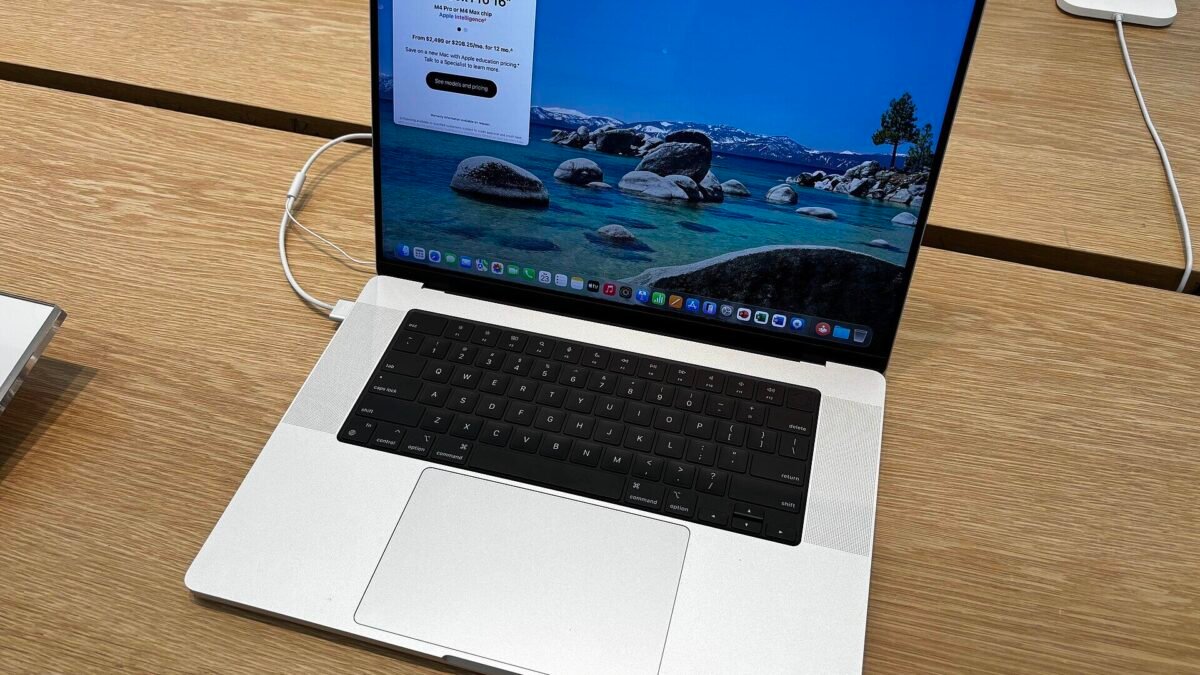 Apple apresenta MacBook Pro de 14 polegadas com chip M6 a partir de US$ 1.999