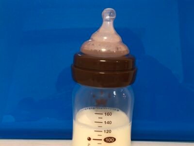 Anvisa proíbe bebida de soja infantil em mamadeira e manda recolher todos os lotes