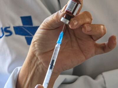 Vacina contra meningite no Rio: quem tem até 24 anos pode se vacinar até 31 de outubro