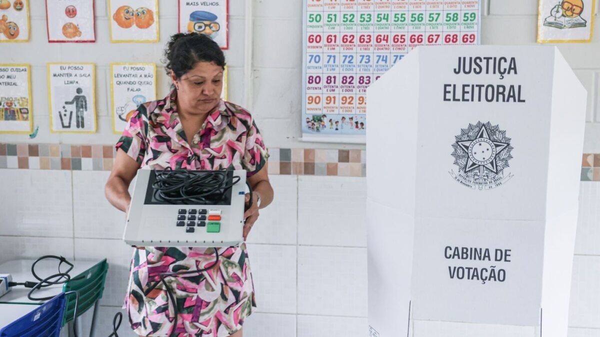 Pesquisa CNT/MDA: Lula tem 47,8% e Flávio, 42,1% dos votos válidos