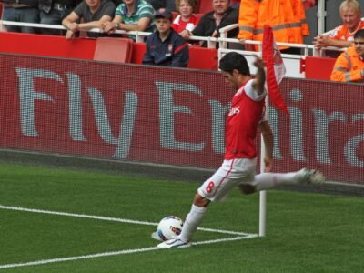 Arsenal x Everton pela Premier League começa às 11h com Saka em dúvida