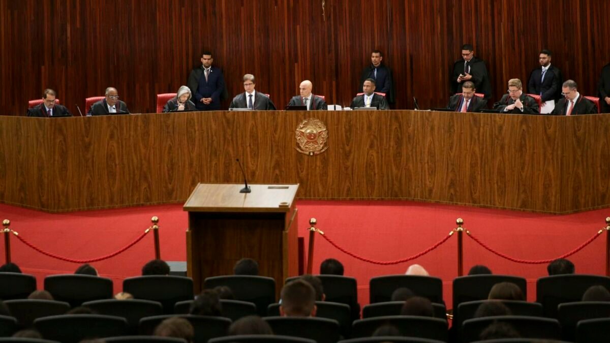 TSE aprova por unanimidade regras para canais de WhatsApp ligados a campanhas