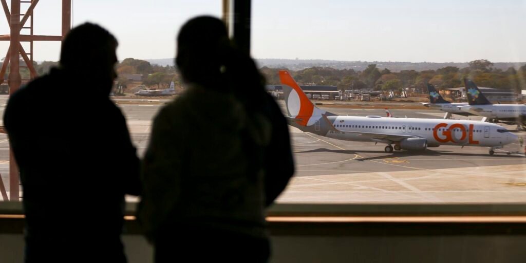 Movimentação de aviões comerciais no aeroporto de Brasília