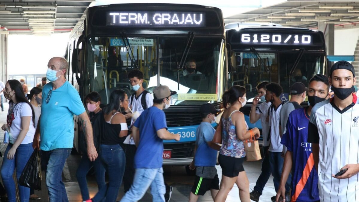 Justiça manda São Paulo rodar 100% da frota de ônibus no domingo de eleição