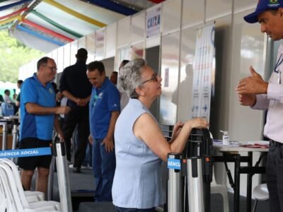 Haddad, Alckmin e Tebet caminham por Heliópolis em apoio a Lula antes do 2º turno