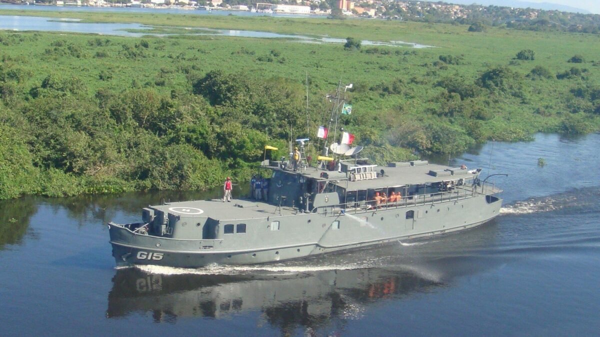 Justiça manda barcos voltarem a circular entre Barcarena e Belém e levar eleitores de graça