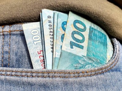 Salário mínimo de 2027 está previsto em R$ 1.741 no Orçamento; veja quem é afetado