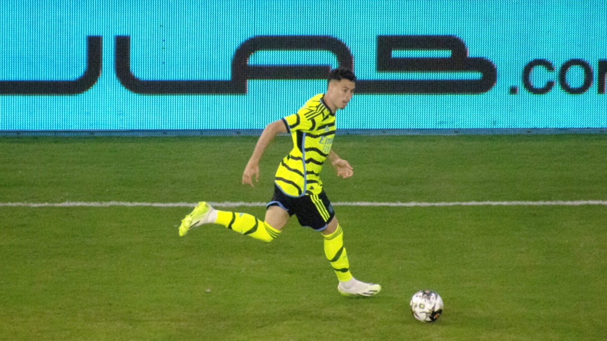 Al Hilal vence o Al Ittihad por 3 a 2 com gols de Martinelli, Watkins e Summerville