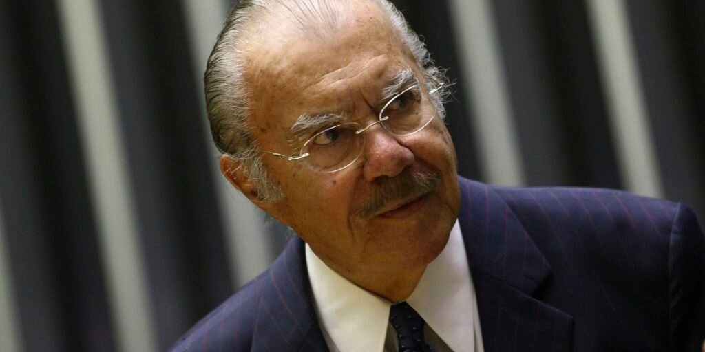 O ex-presidente José Sarney durante sessão solene em homenagem aos 103 anos do nascimento de Ulysses Guimarães
