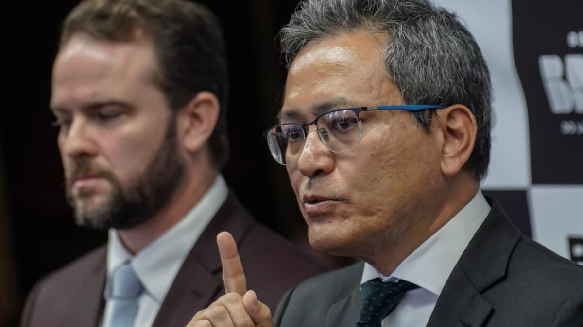Diarista, manicure e jardineiro não precisam de CNPJ nem nota fiscal, diz Durigan