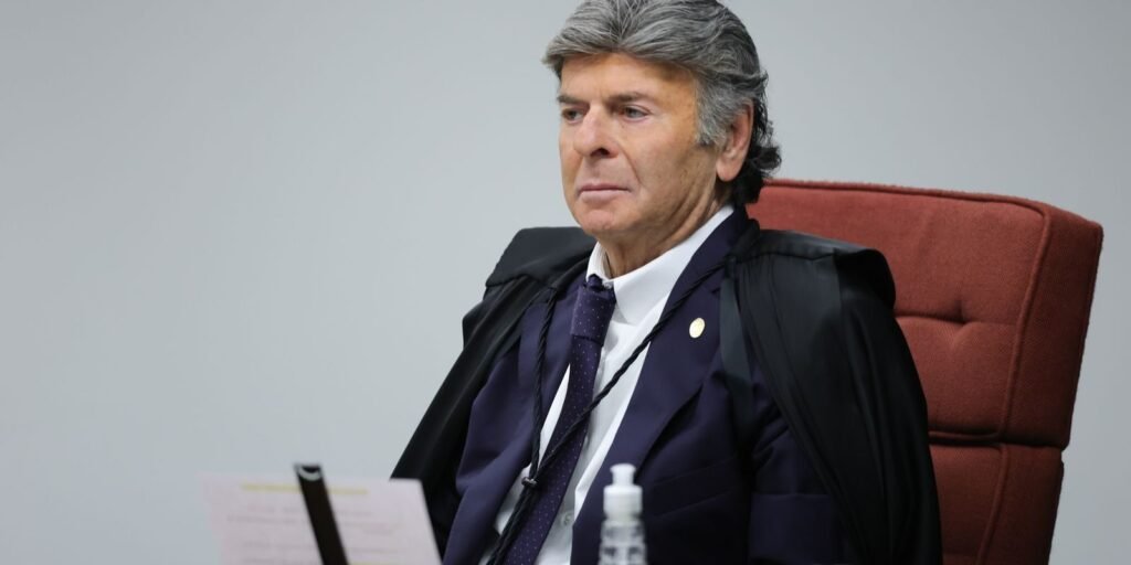 O ministro Luiz Fux no segundo dia de sessão do STF no julgamento dos primeiros oito réus da trama golpista