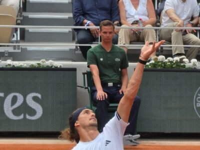 Zverev vence Halys em três sets e avança às oitavas do Masters de Xangai