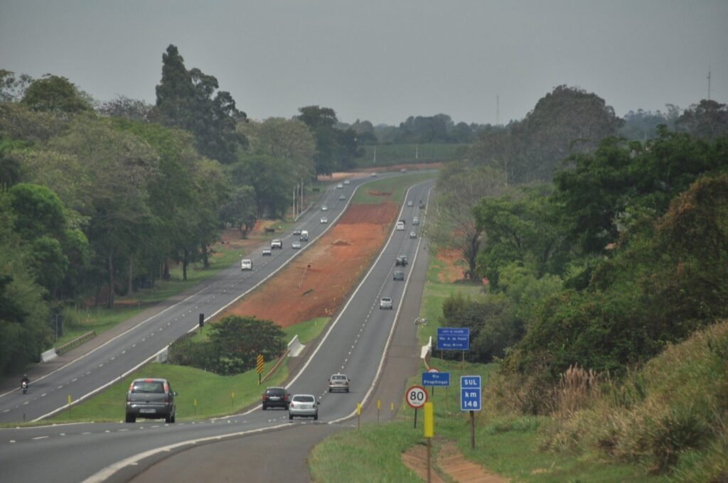 Obras de preparação de nova praça de pedágio no km 148