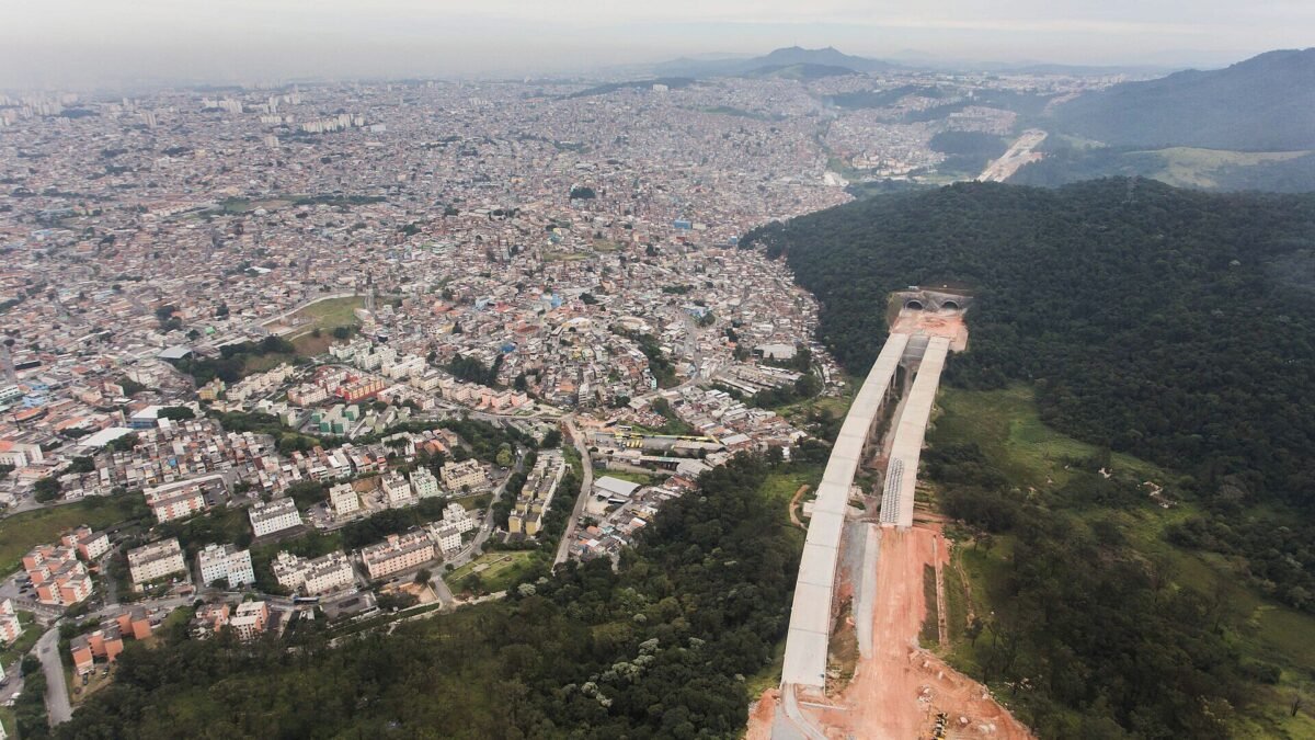 Suspeito morre após suposta troca de tiros com a PM no Rodoanel, em Osasco (SP)