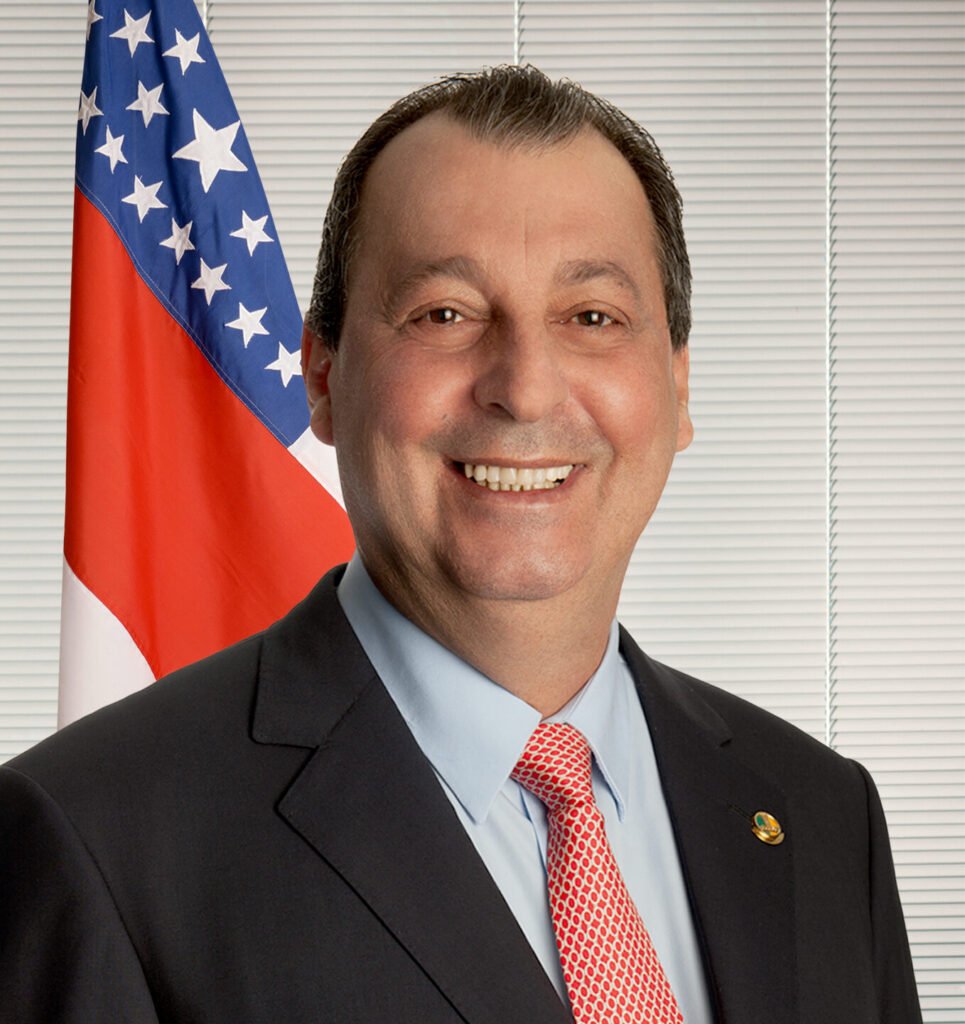 Omar Aziz, em imagem de banco de dados dos senadores da 56ª Legislatura