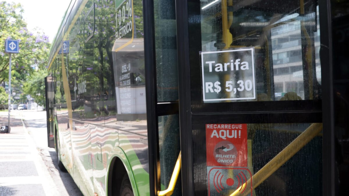 Justiça manda ônibus gratuitos no 2º turno em Ilhéus e Jacobina, na Bahia