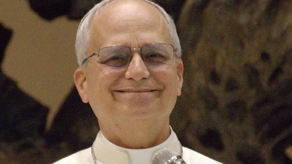 Papa Leão 14 volta a celebrar missa no hospital; médicos veem boa recuperação do pulmão