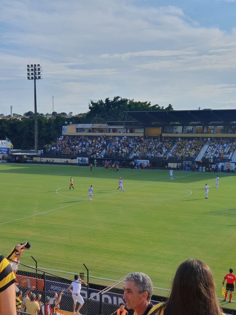 Novorizontino em jogo contra o Criciúma, em 2023