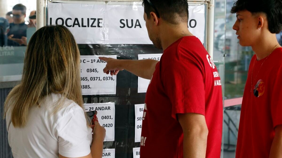 TSE registra troca de 1.544 urnas no primeiro turno, 0,28% do total