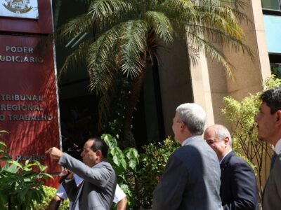 Justiça manda Índia Armelau retirar publicações sobre demissão de eleitores de Lula