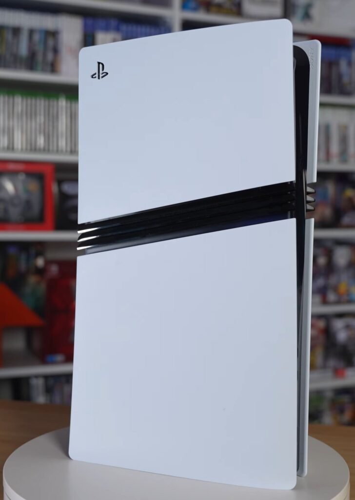PlayStation 5 Pro com leitor de disco, em imagem de banco de imagens