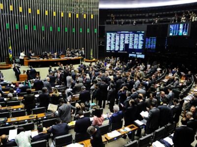 Deputados federais eleitos no Paraná: veja os 30 que ficam com as vagas, com 99,8% apurado