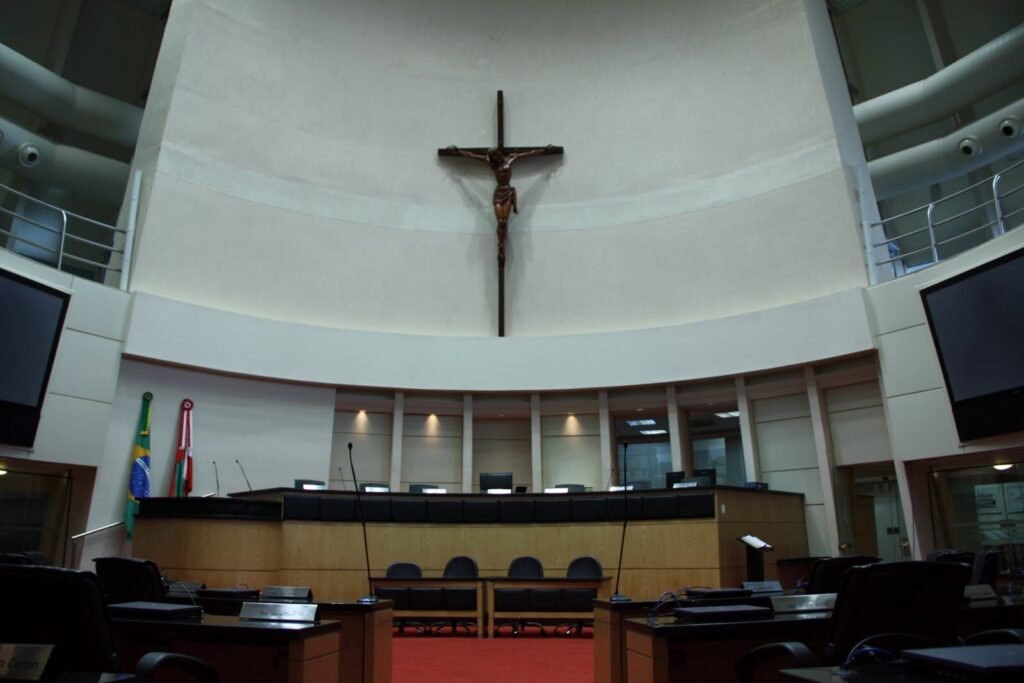 Plenário vazio da Assembleia Legislativa de Santa Catarina