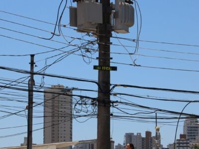 Copel troca 2.061 postes após setembro de ventos acima de 100 km/h no Paraná