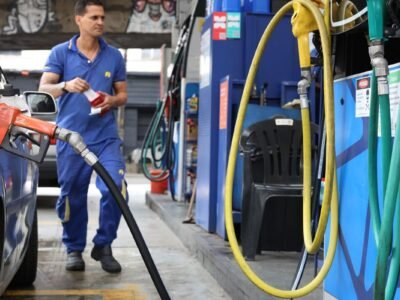 ICMS do diesel sobe 11,1% e o da gasolina 4,5% a partir de fevereiro de 2027