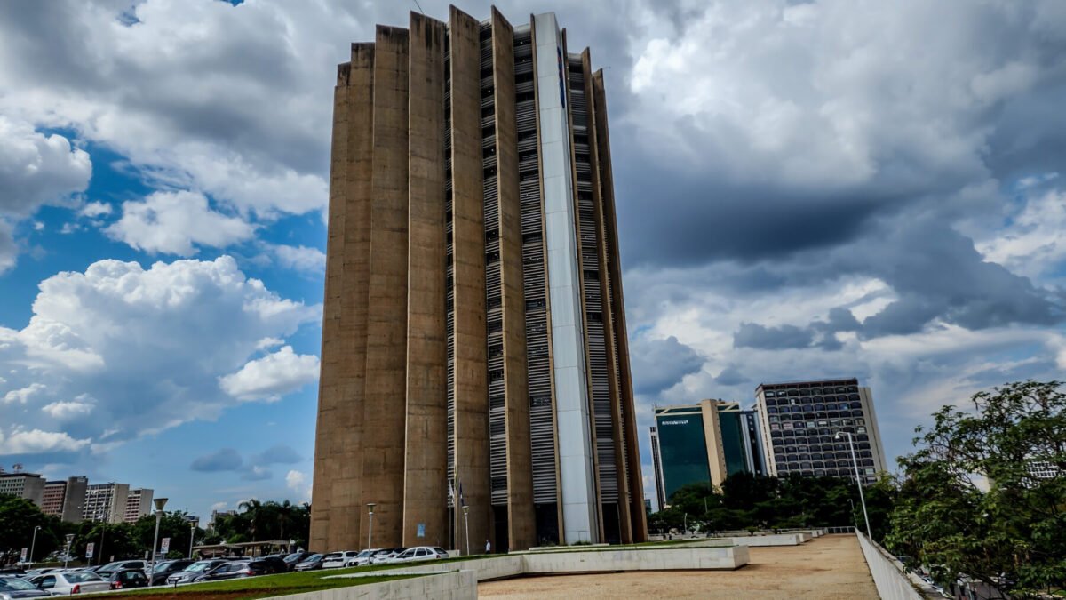PIS/Pasep: acabou o prazo para receber em 26 de outubro; próximo lote paga em 25 de novembro