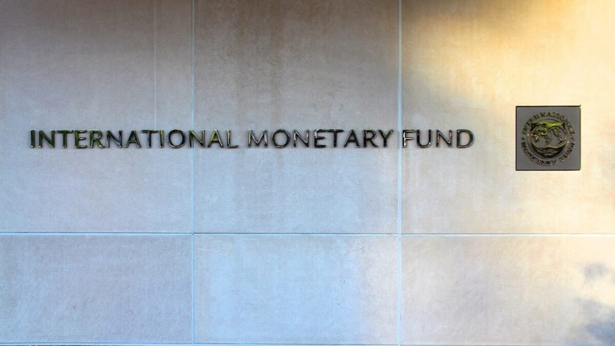 FMI corta previsão do PIB do Brasil para 2,2% em 2026 e 1,9% em 2027