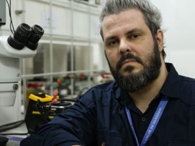 Nobel de Química 2026 vai para Henri Kagan e Kenso Soai por catálise assimétrica