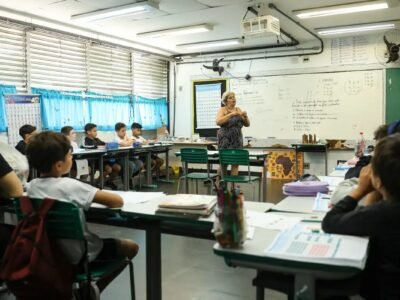 BDE 2026: Pernambuco paga bônus de até R$ 10,2 mil a professores nesta sexta (30); veja como consultar