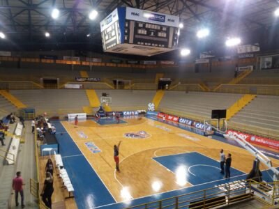 Mogi x Franca pelo jogo 2 da final do Paulista de basquete: onde assistir e horário