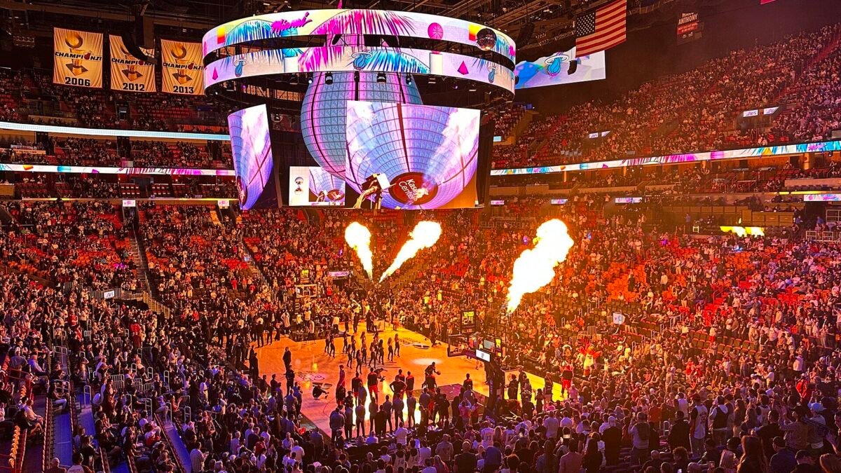 Heat x Timberwolves hoje: Giannis estreia pelo Heat às 20h30, na ESPN 2 e no Disney+