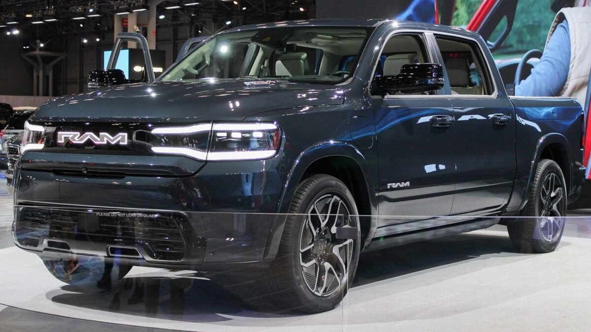 RAM convoca recall das picapes 1500 e 2500 2026 por falha de software
