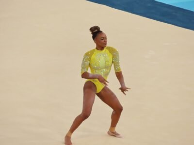 Rebeca Andrade tem final do salto às 9h deste sábado; Flávia Saraiva foi 12ª no geral