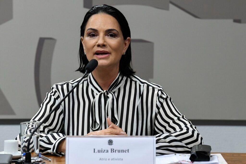 Retrato da modelo Luiza Brunet