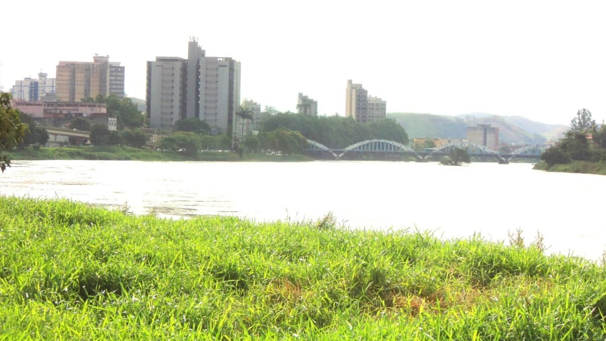 Avenida Albo Chiesse será interditada na terça e na quarta para obras de água em Barra Mansa