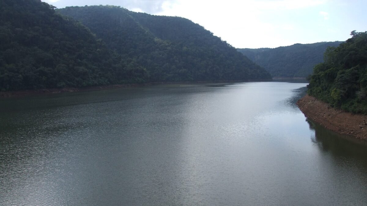 Rio Uruguai segue acima do limite de inundação em São Borja, Itaqui e Uruguaiana