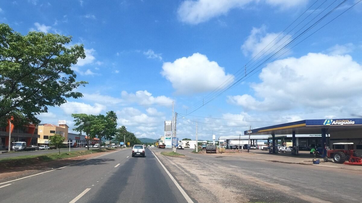 Dois amigos morrem em acidente de moto na BR-070, em Jussara (GO)