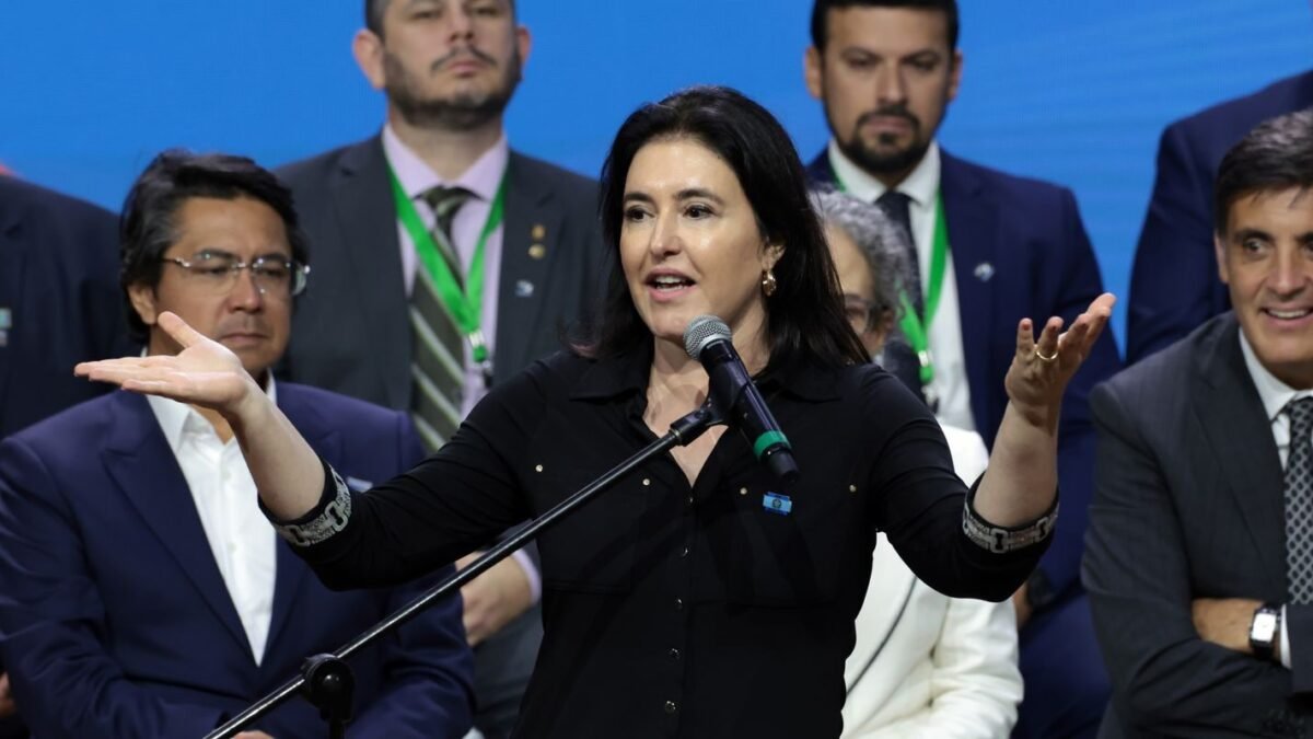 Apoiadores levam nome de Simone Tebet a Lula para vaga no STF