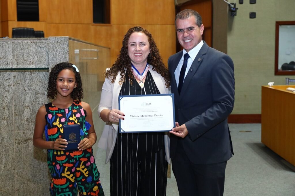Solene em homenagem ao Dia do Professor, em 15 de outubro de 2025