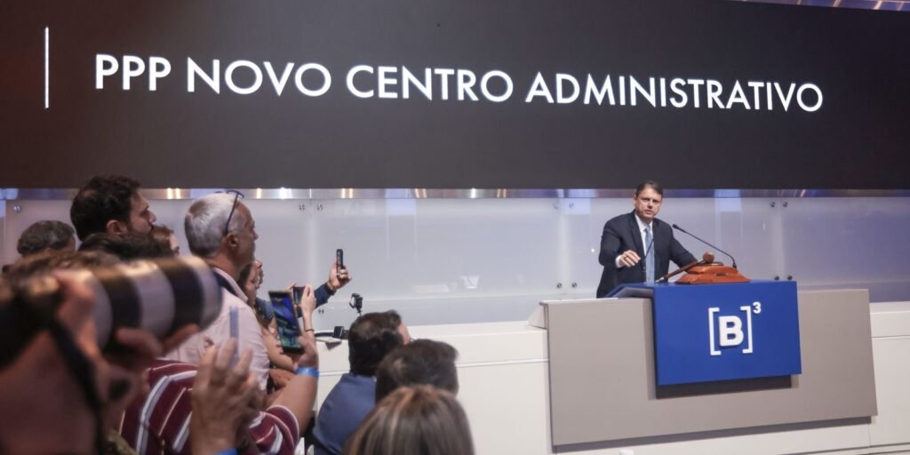 Tarcísio de Freitas participa de leilão de PPP do novo centro administrativo, na B3, em São Paulo
