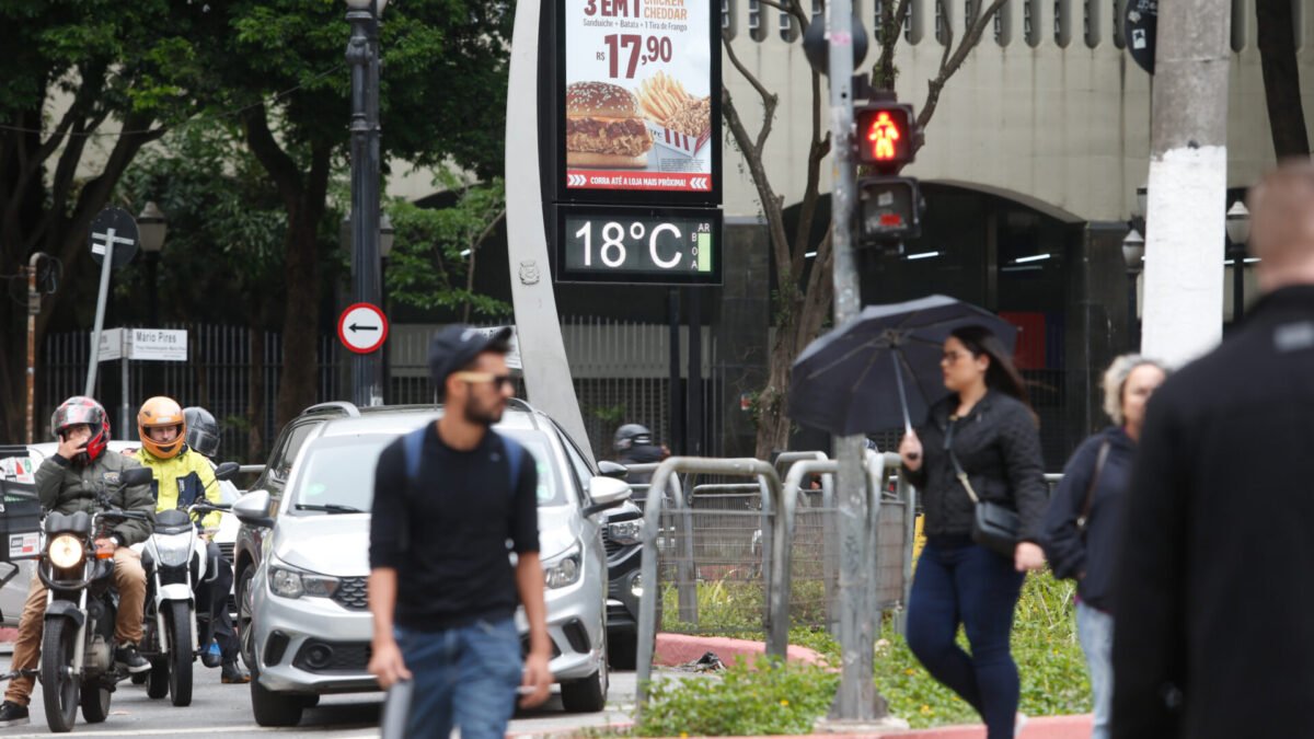 São Paulo amanhece com 11°C nesta segunda (19); Folha não vê chuva e g1 cita garoa